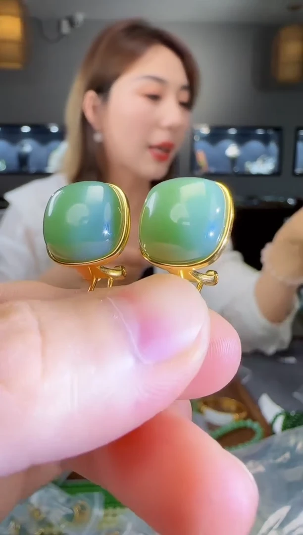 和田玉银S925镶嵌耳饰1