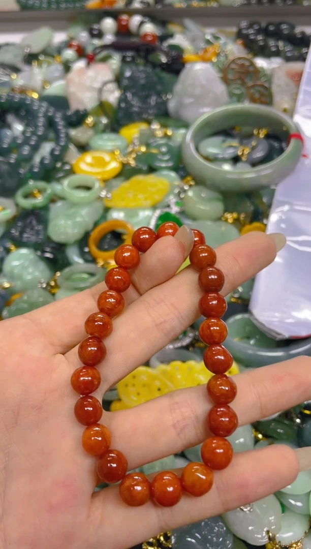 颈饰未镶嵌翡翠8MM/ G /翡翠A货，一件也是批发价