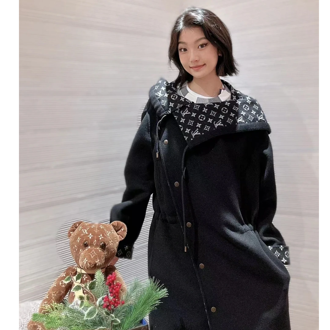 未使用 LouisVuitton/路易威登  黑色满印logo羊毛大衣 34