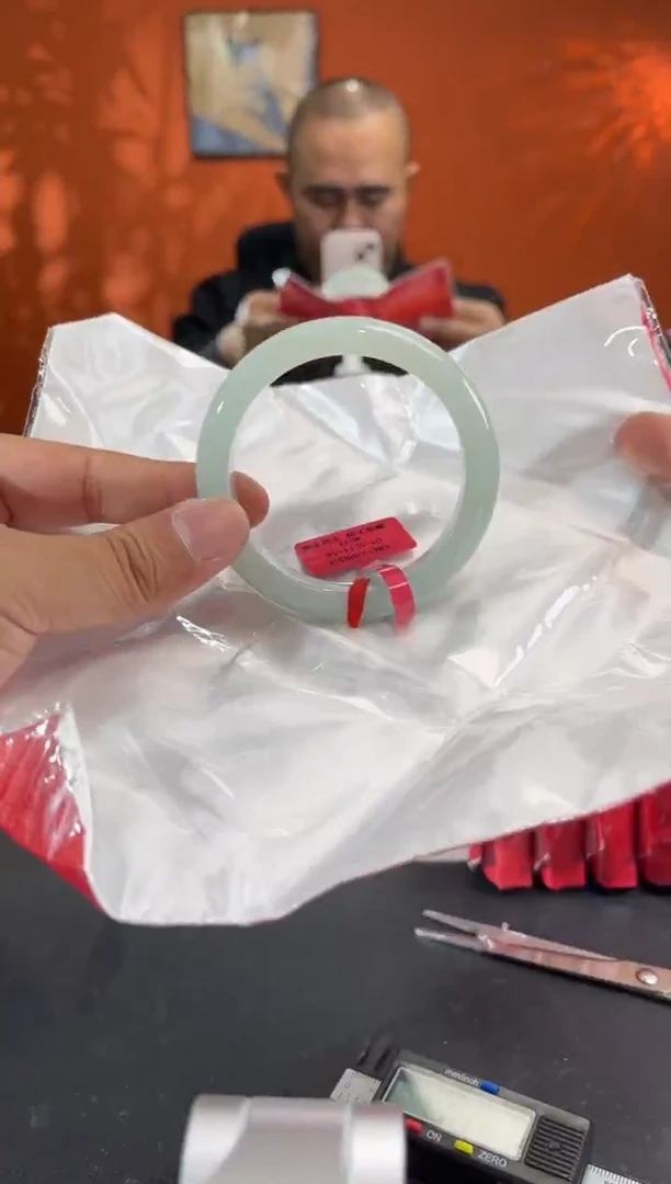 未镶嵌手镯翡翠55