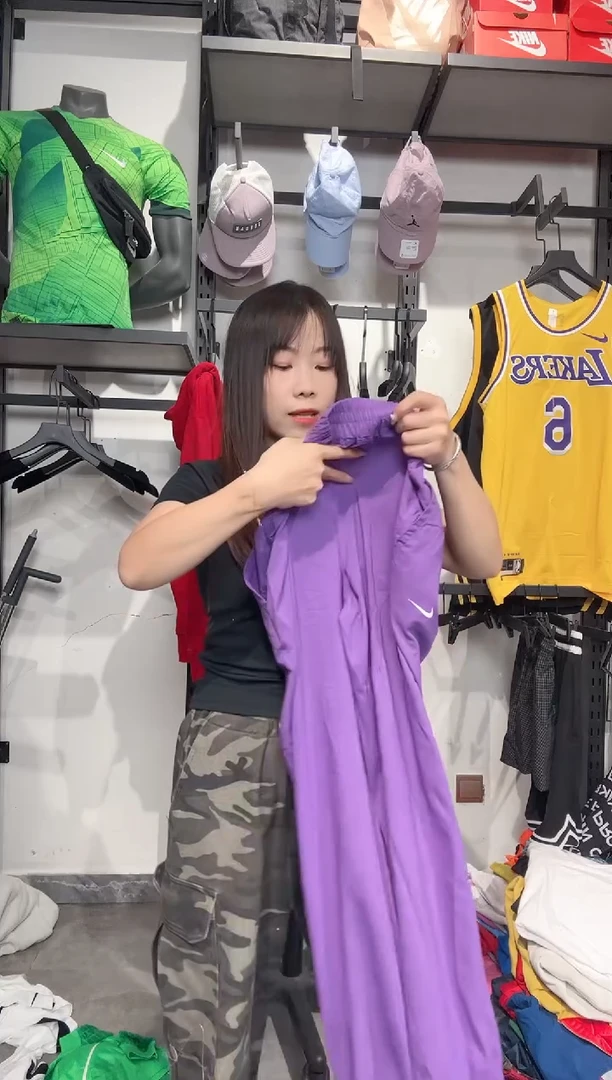 1650  编码 瑕疵款直播间过款为准 尺码