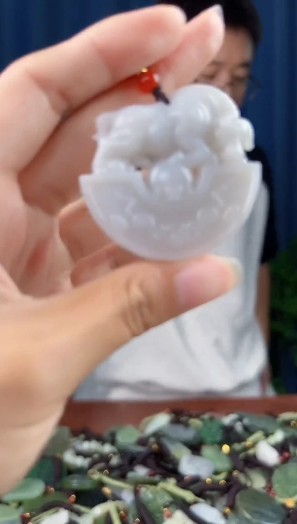 未镶嵌和田玉挂件拍一发一