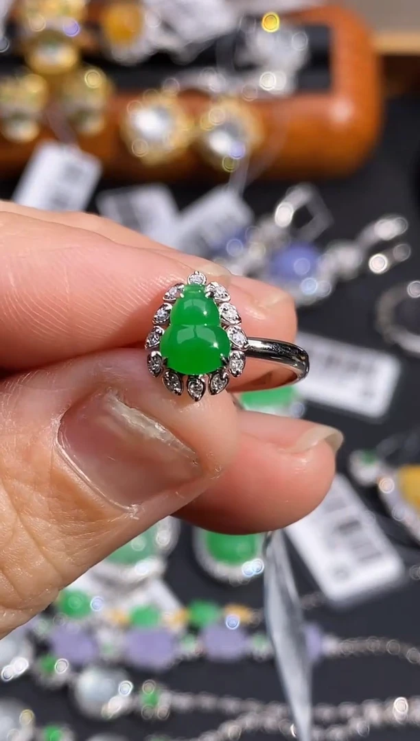 【闪购商品】翡翠戒指18K金镶嵌戒指