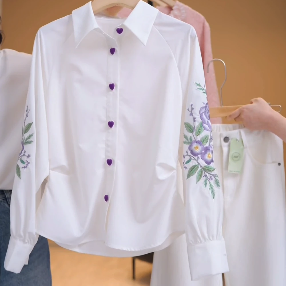 高端绣花长袖衬衫女2025年春季新款爱心白色漂亮小衫宽松遮肚子