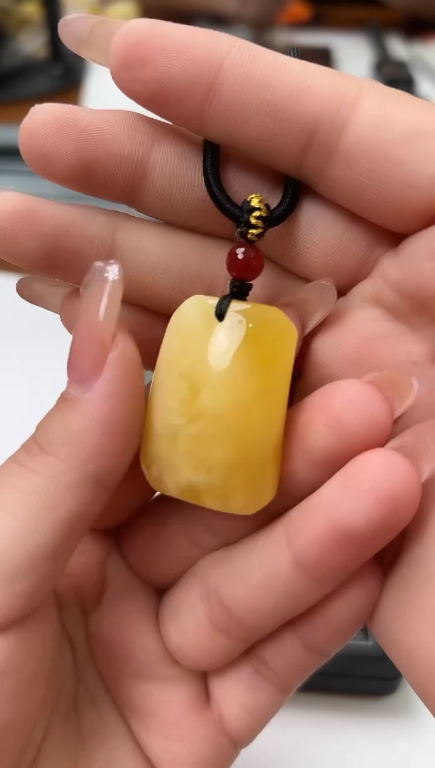 未镶嵌蜜蜡裸石琥珀蜜蜡吊坠