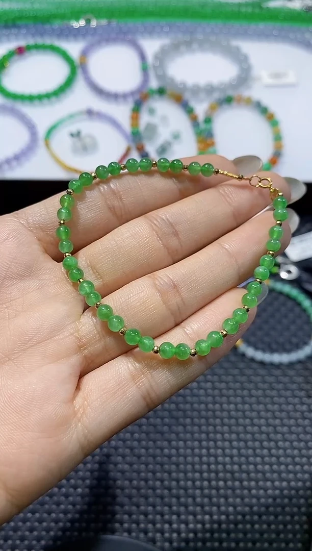 散珠翡翠卡4手串