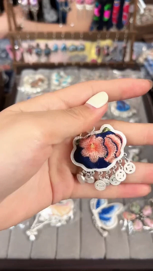 织绣石*民族风非遗老绣饰品560