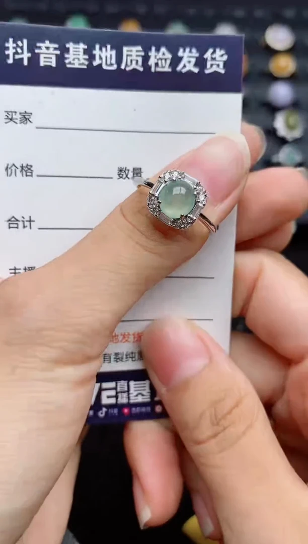 银S925镶嵌戒指翡翠....