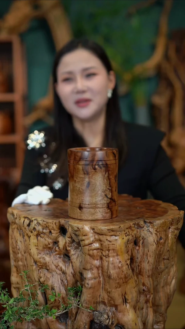 枣木用****2雷击枣木笔筒