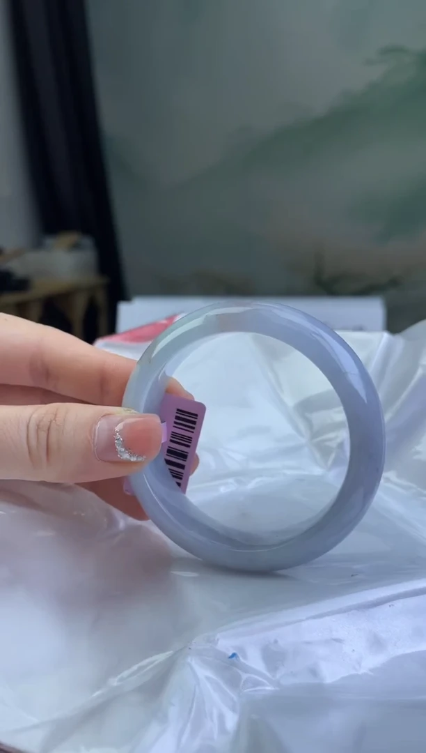 翡翠手镯未镶嵌13翡翠手镯（微瑕）