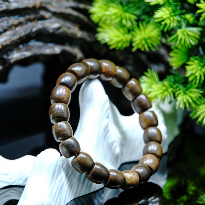 1.0 越南金丝绿棋楠沉香桶珠手串【1550】