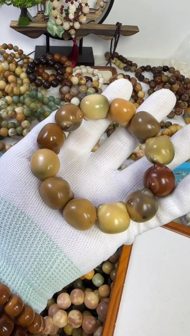 白玉菩提手串22*24多宝猫猫头微瑕