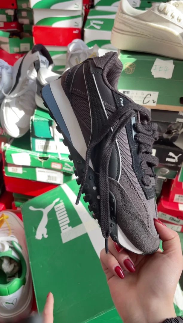 彪马时尚休闲运动鞋37.5M  FF14