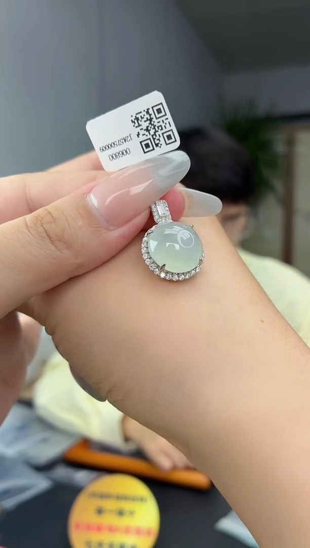 颈饰银S925镶嵌翡翠111111111