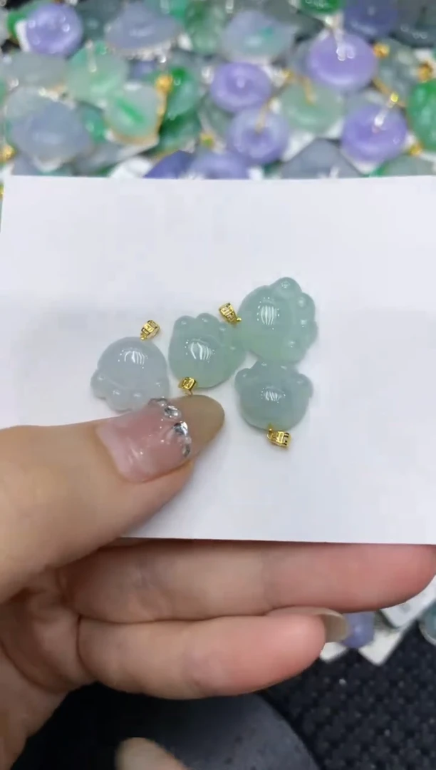 【闪购商品】翡翠颈饰18K金镶嵌222222222多样性发其一