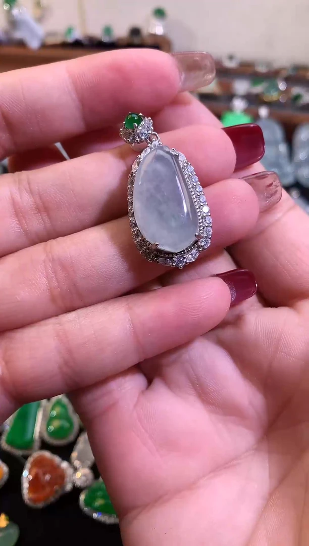 【闪购商品】翡翠颈饰银S925镶嵌缅甸天然A货翡翠