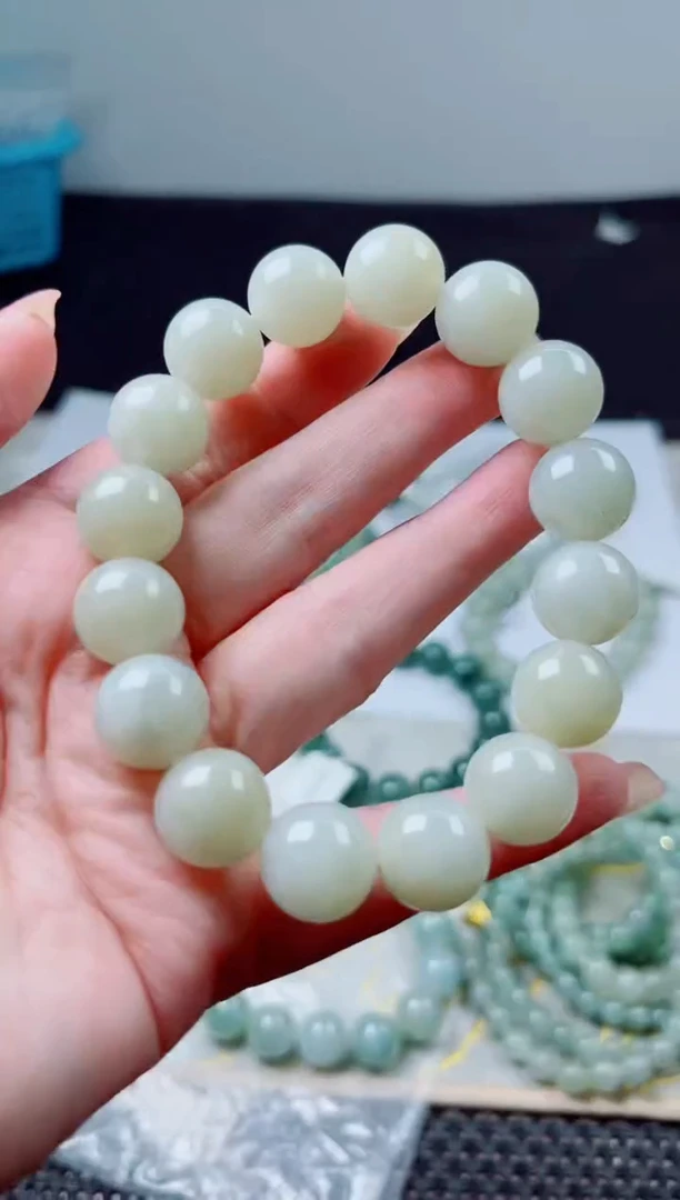 未镶嵌定制翡翠翡翠