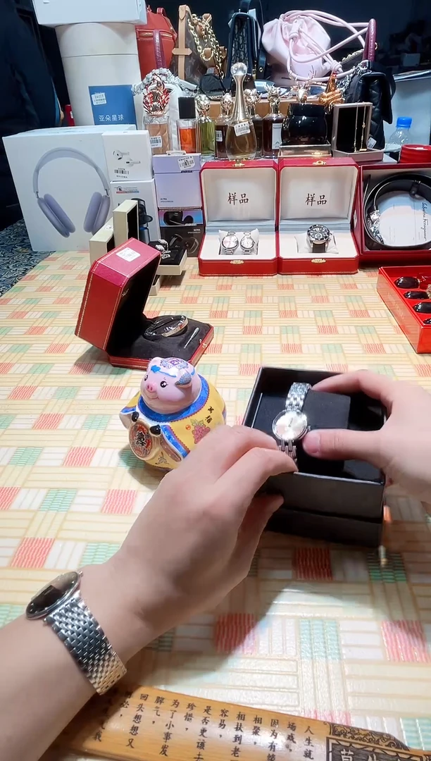 瓷片瓷器 库房到期 全部地板价@@1