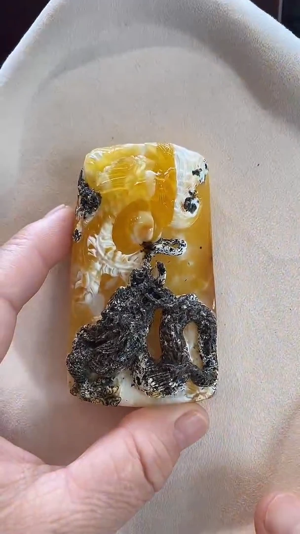 琥珀颈饰未镶嵌吊坠