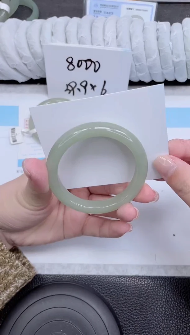 未镶嵌手镯石英质玉177-56