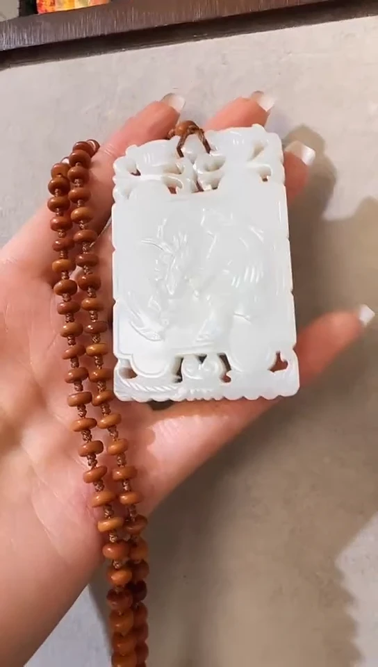 颈饰未镶嵌和田玉1111111