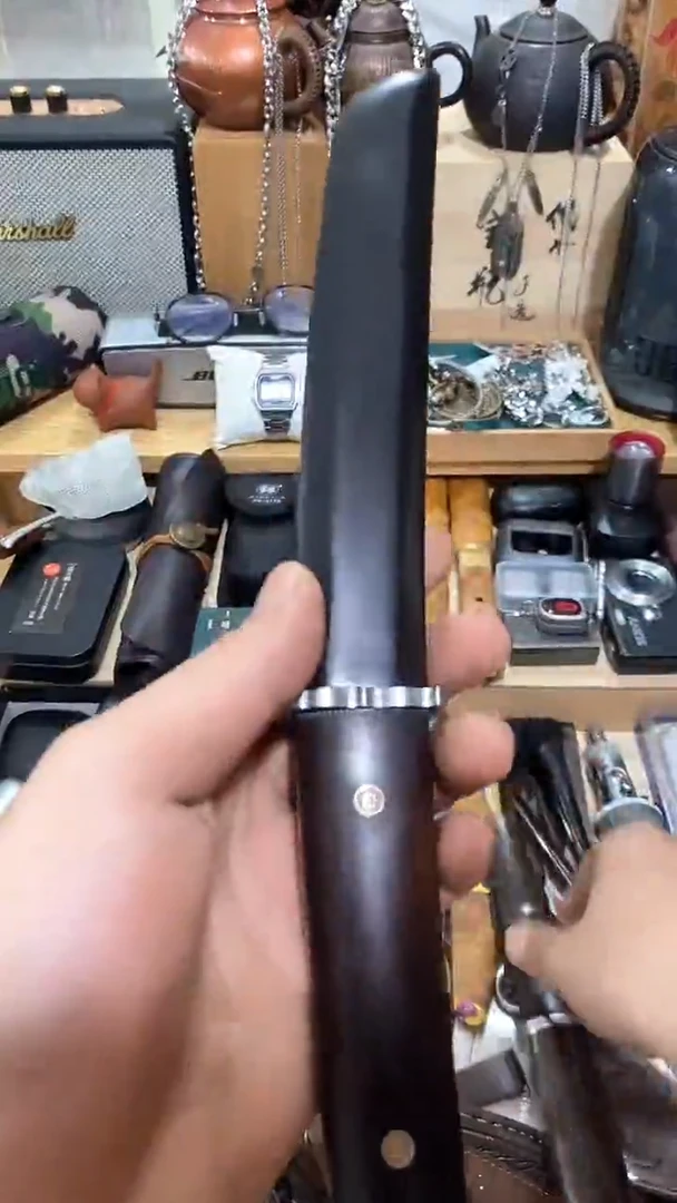 瓷片闪购商品  如图所示