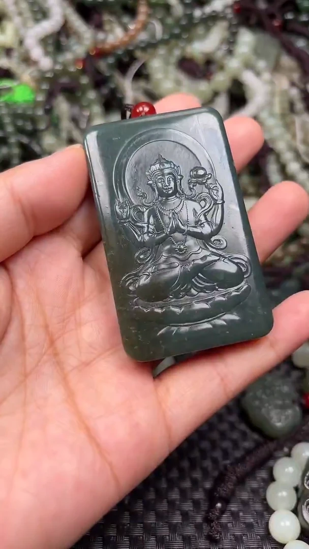 颈饰未镶嵌和田玉1