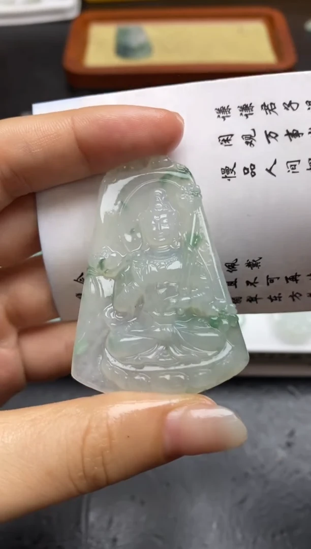 定制翡翠未镶嵌万***.翡翠毛货~