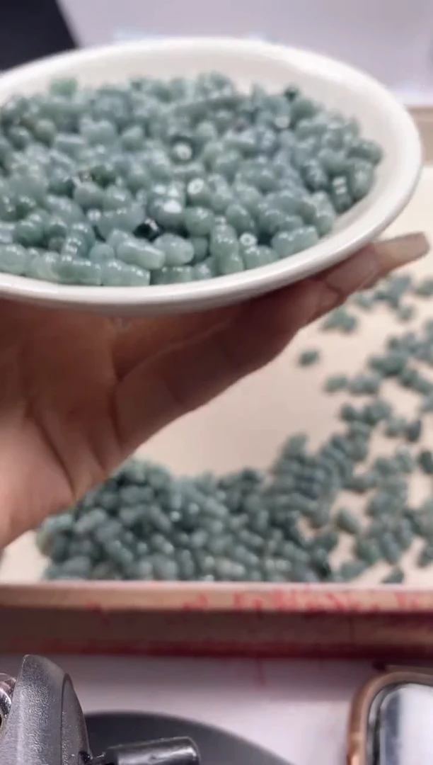 【闪购商品】翡翠颈饰未镶嵌w2294翡翠蓝水葫芦8*5mm*20颗