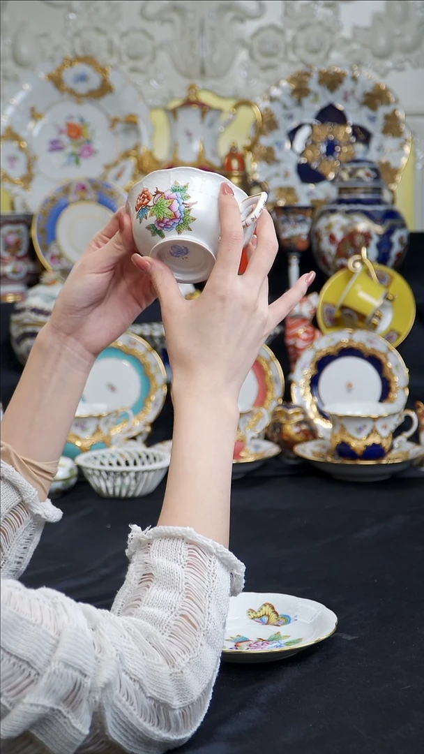 骨瓷婷婷中古器物如图所示166
