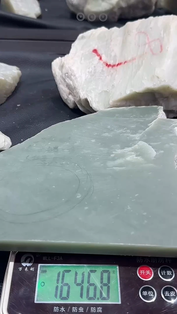 未镶嵌根据客户需求定制和田玉新疆和田玉于田料天然原石