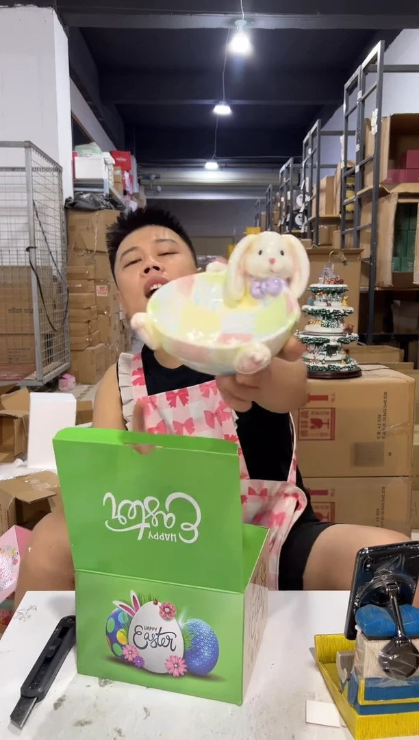瓷片绿色原盒兔子碗