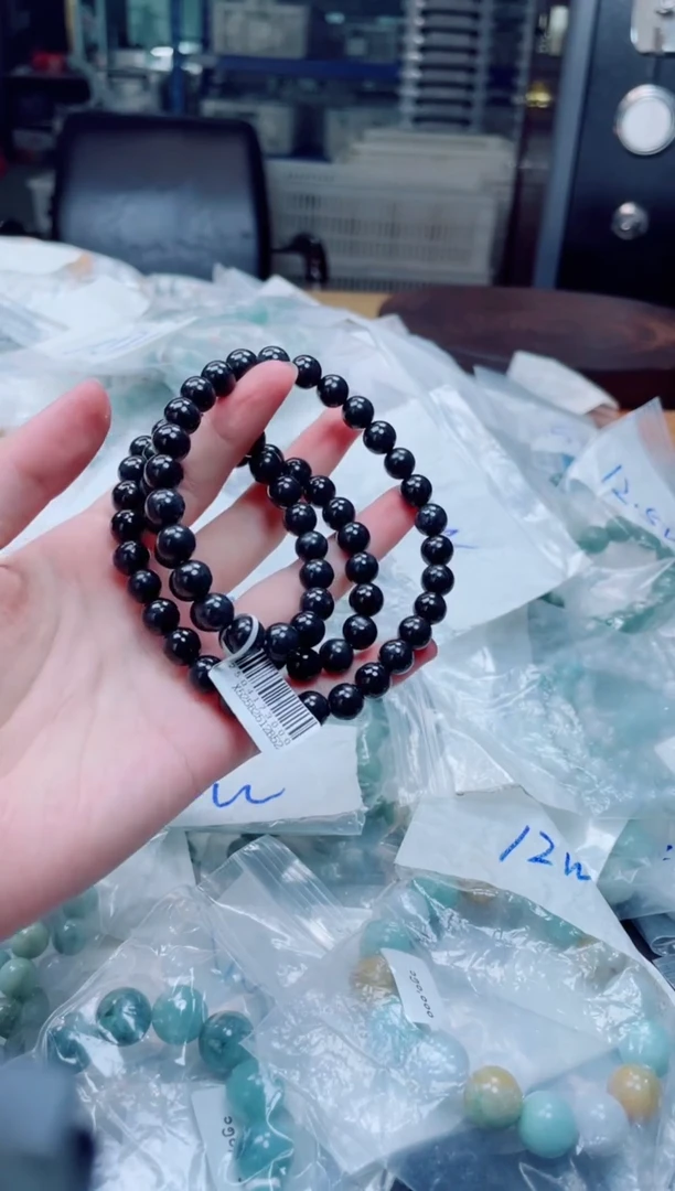 定制翡翠未镶嵌珠串