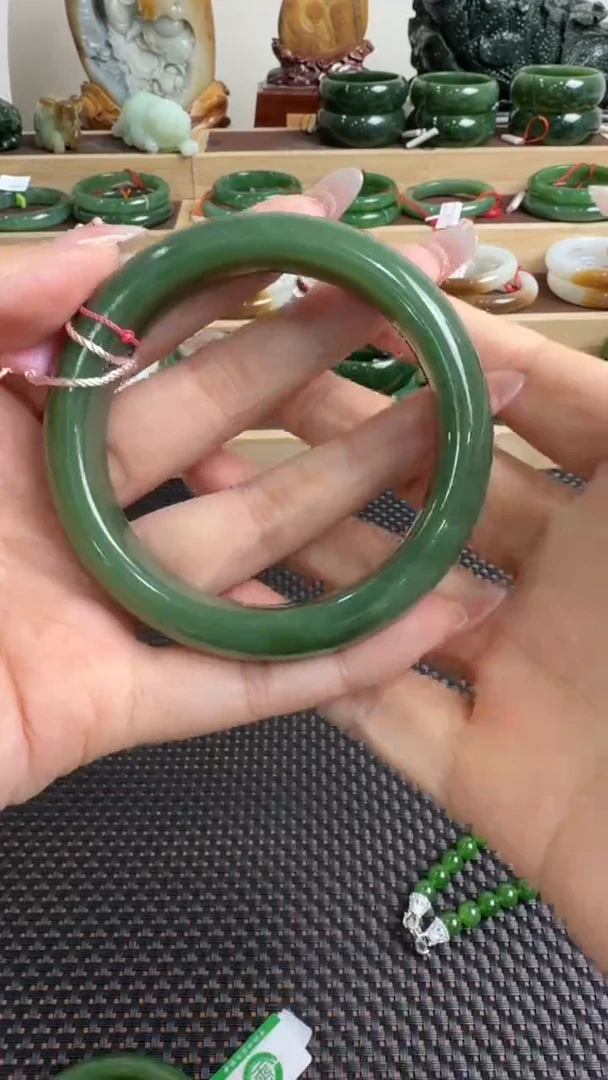 颈饰未镶嵌和田玉手镯59