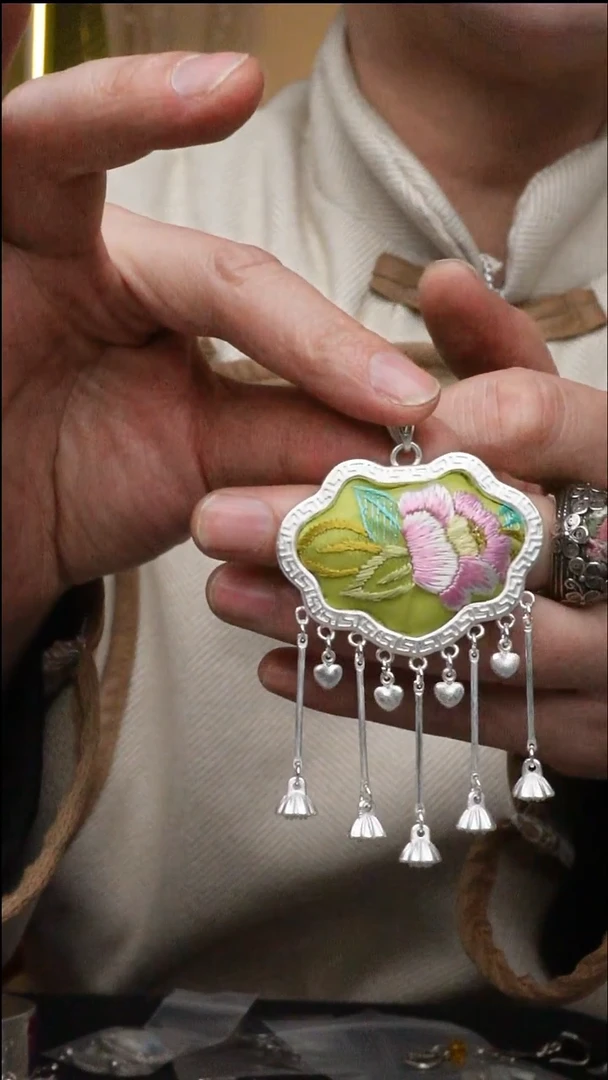 【闪购商品】刺绣086高吉文创  直播老绣