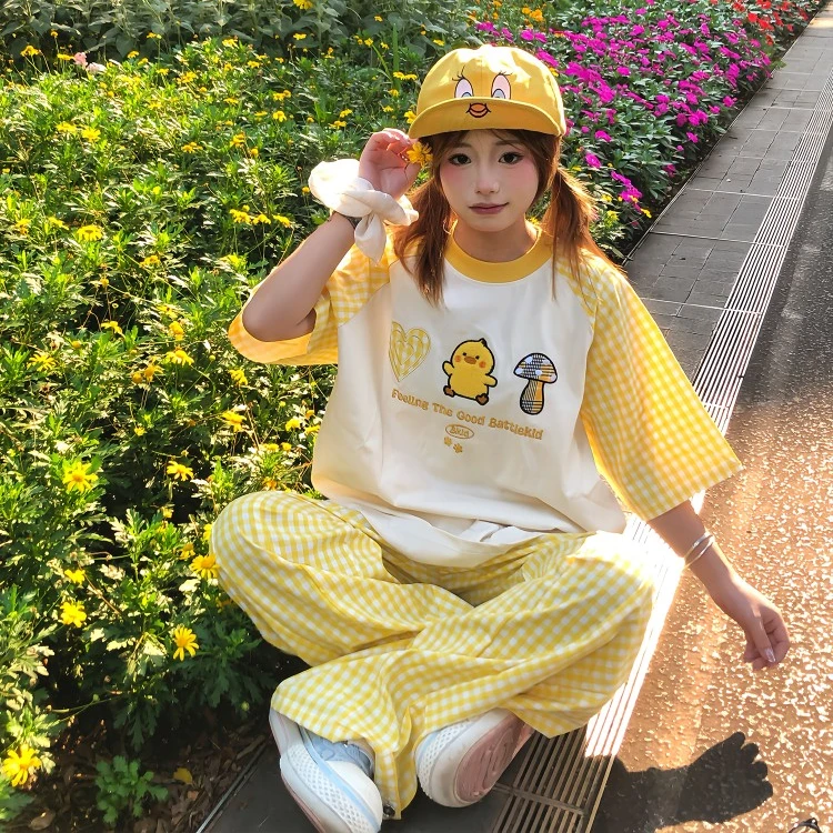 文文不乖 美式复古刺绣格子拼接插肩袖T恤女夏季宽松慵懒休闲上衣