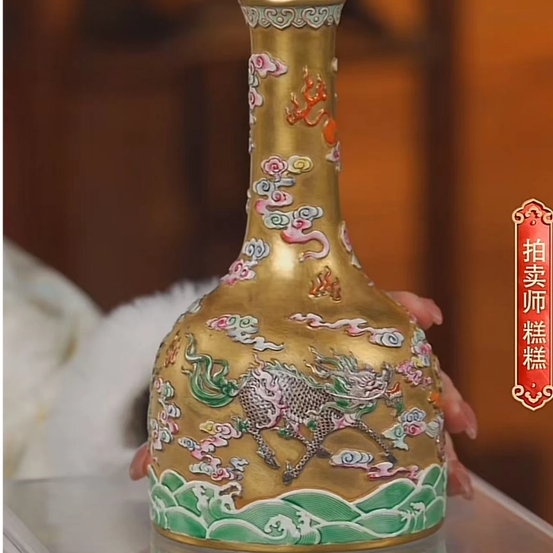 国呈拍卖古董瓷器