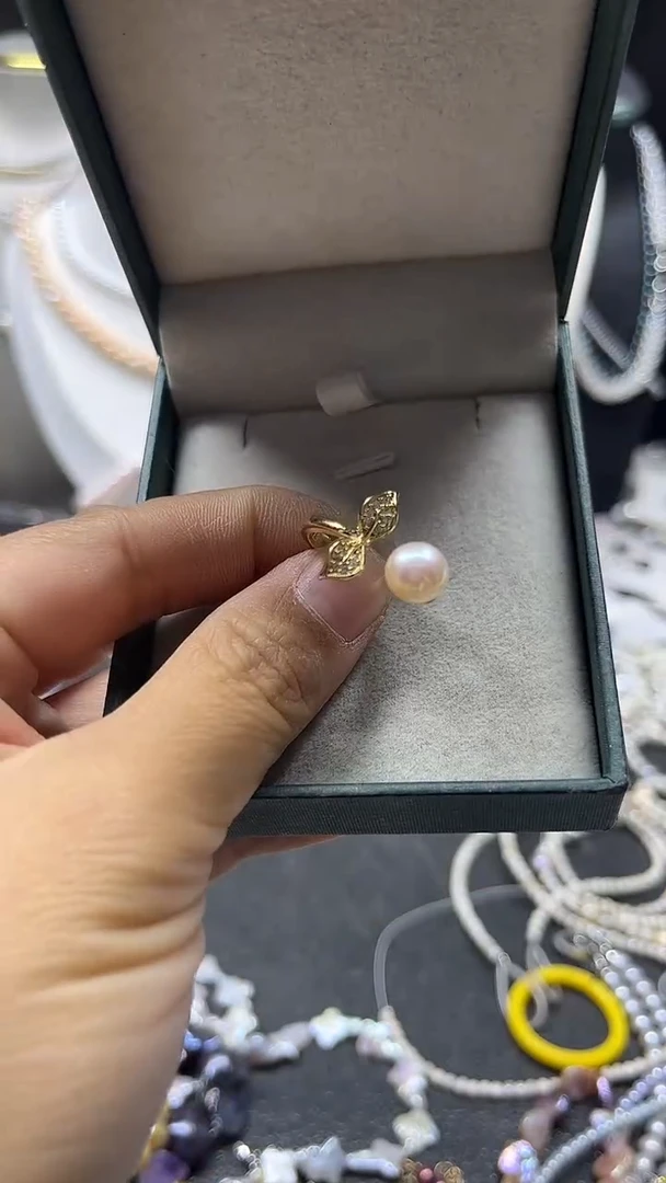 颈饰未镶嵌淡水珍珠多人