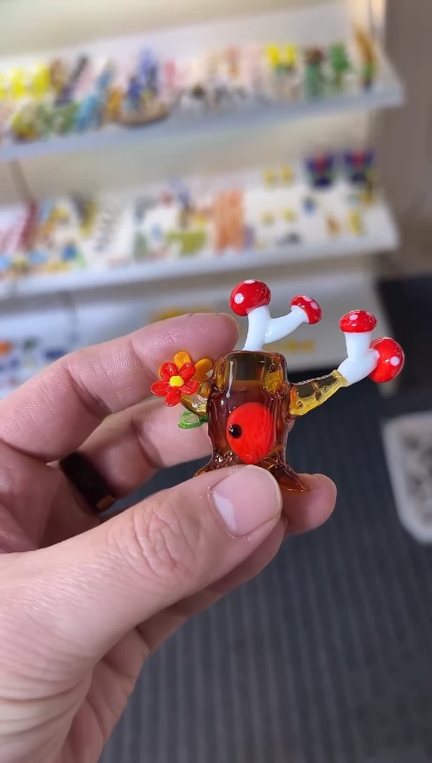 手工艺品琉璃果**?树桩