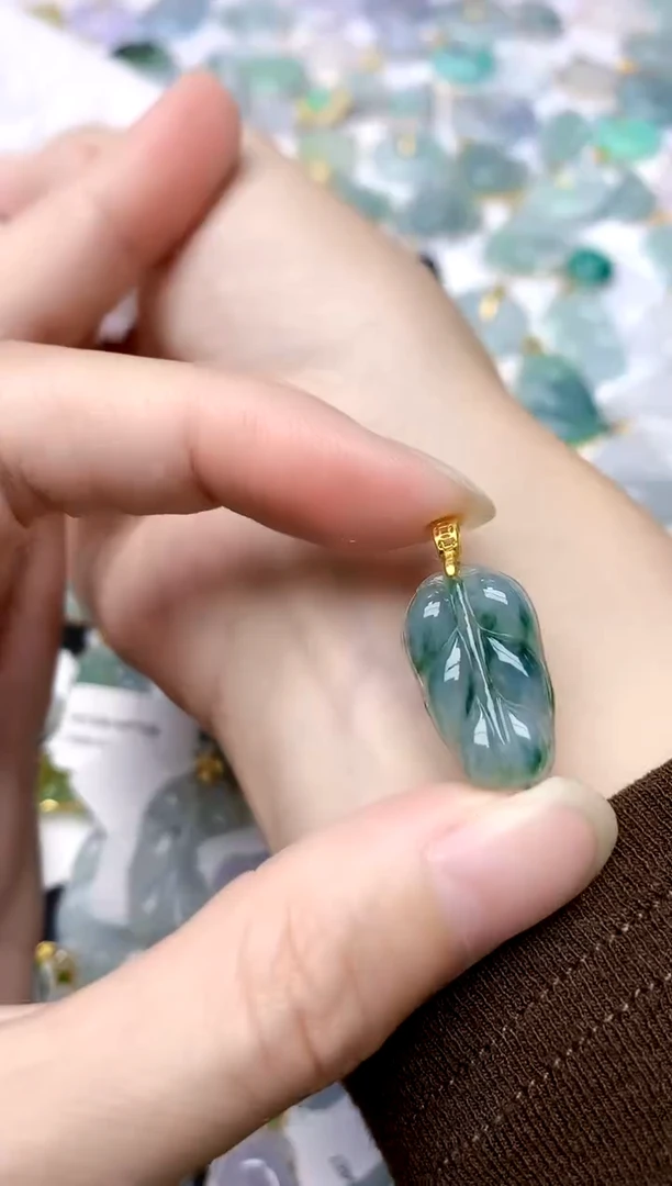 颈饰银S925镶嵌翡翠天然A货翡翠