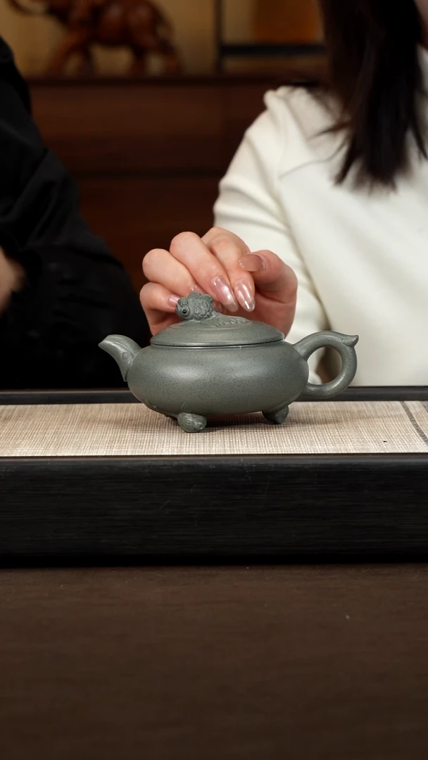 茶壶紫砂【P024】鱼中情  180c  CY