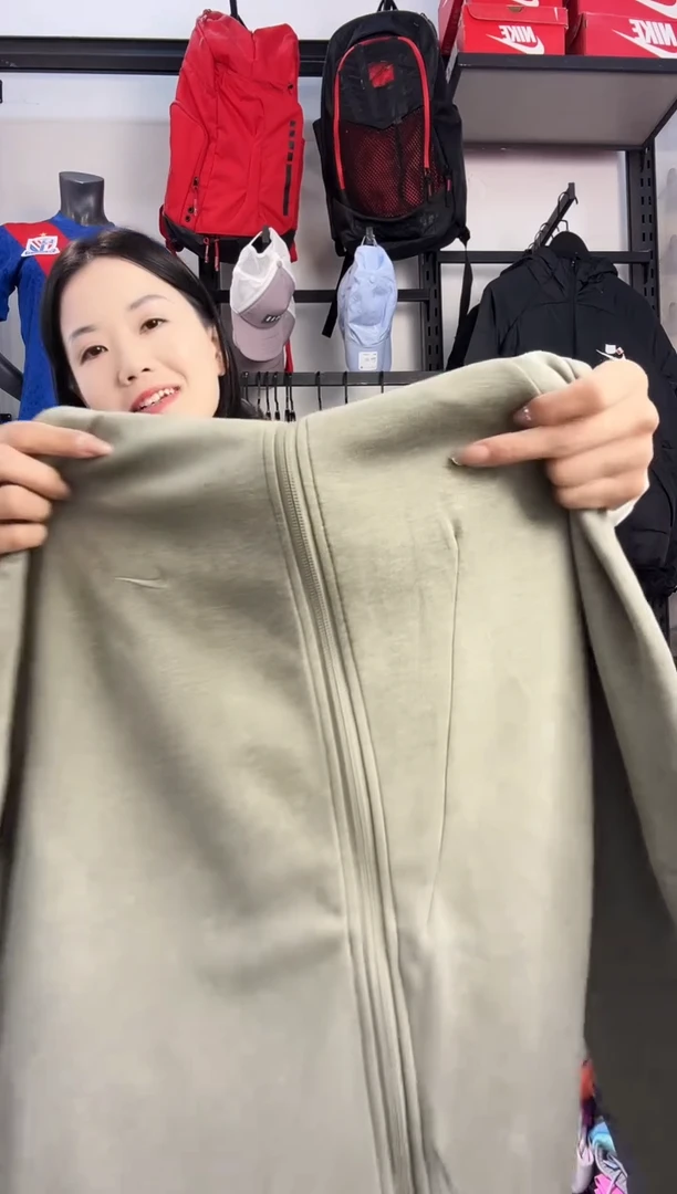 708·编码 瑕疵款直播间过款为准 尺码·180