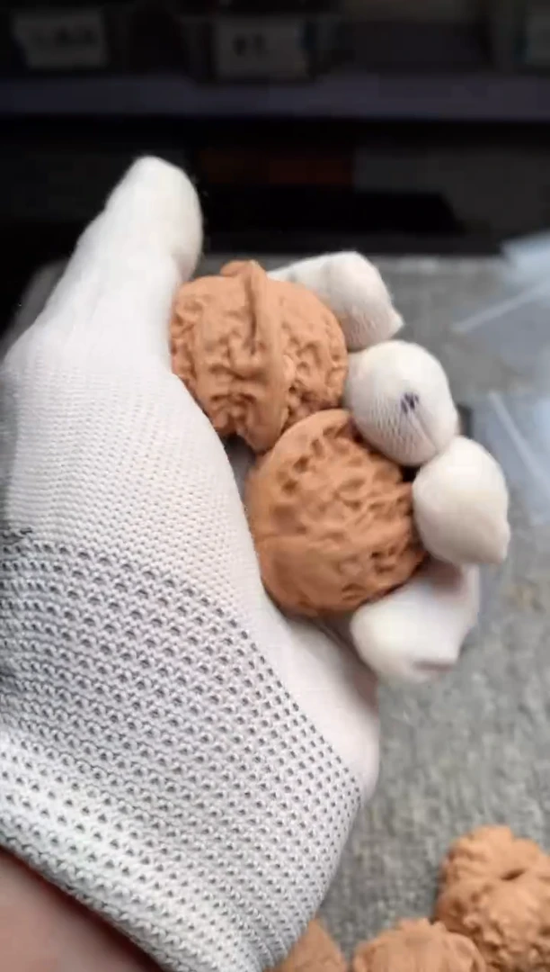 【闪购商品】文玩核桃吊坠宫灯