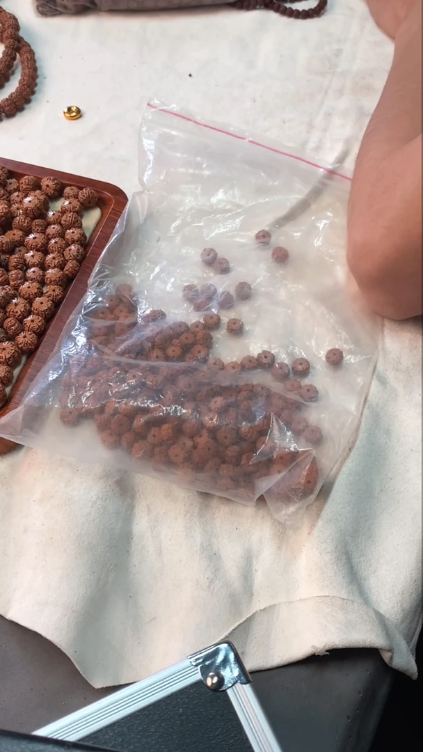 【闪购商品】文玩核桃吊坠35.55555555555