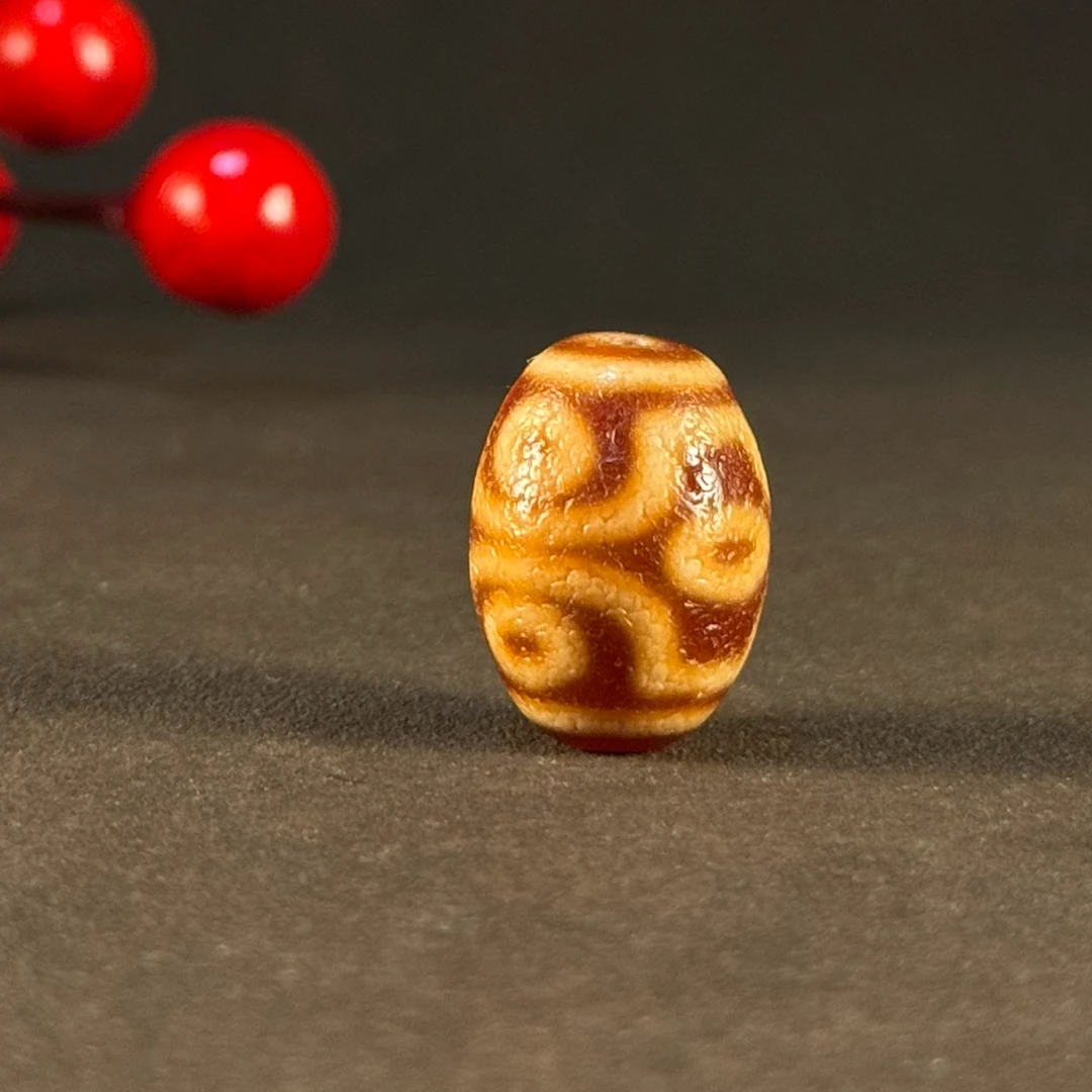 金蟾藏式天然红肉玛瑙21*16十字金刚六眼达洛颈饰