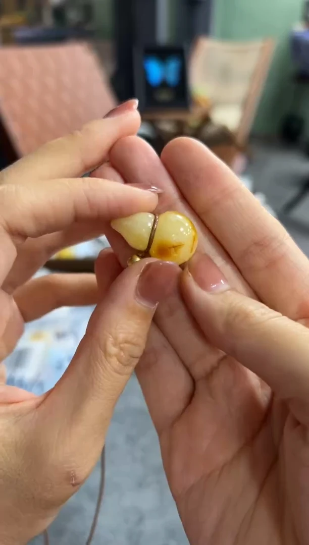 未镶嵌颈饰蜜蜡73号