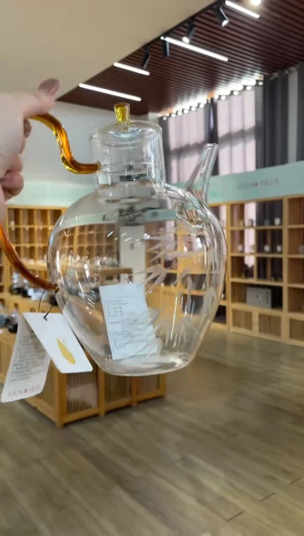 手工艺品玻璃大执壶琥珀把雕刻竹子