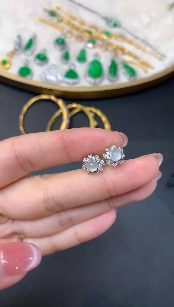 18K金镶嵌翡翠耳饰W826|2980