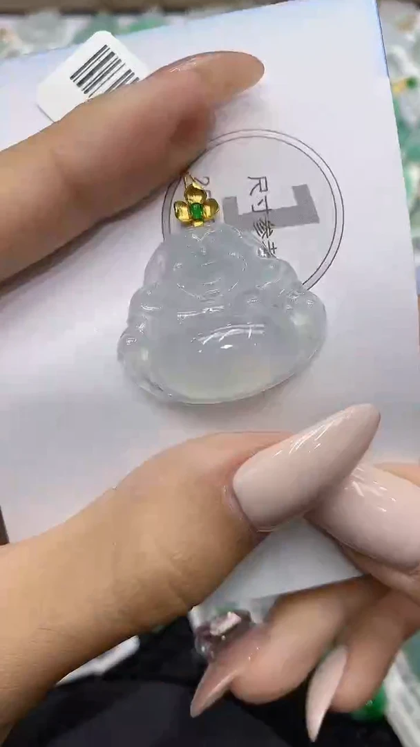 颈饰18K金镶嵌翡翠111111111111