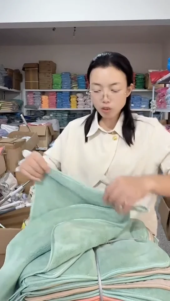 微纤维妍雯88-3色擦手巾